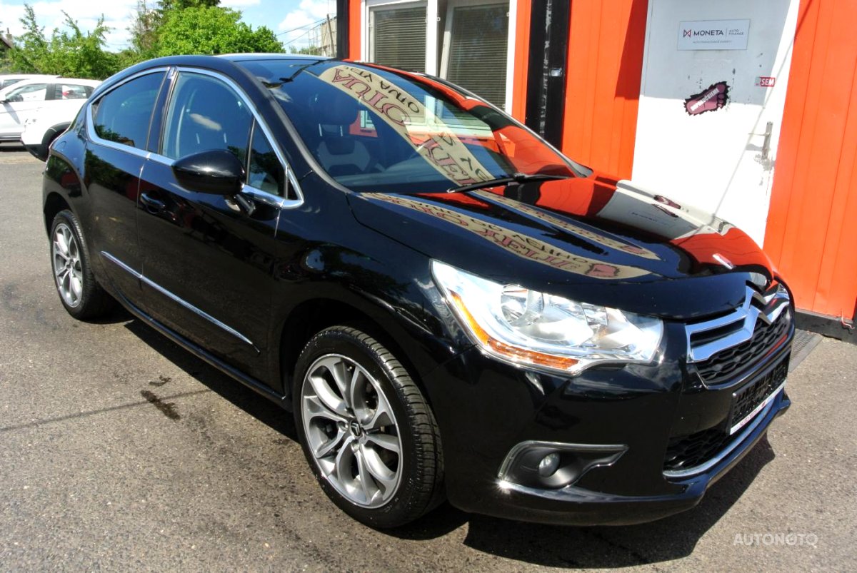 Citroën DS4, 2011 - pohled č. 3