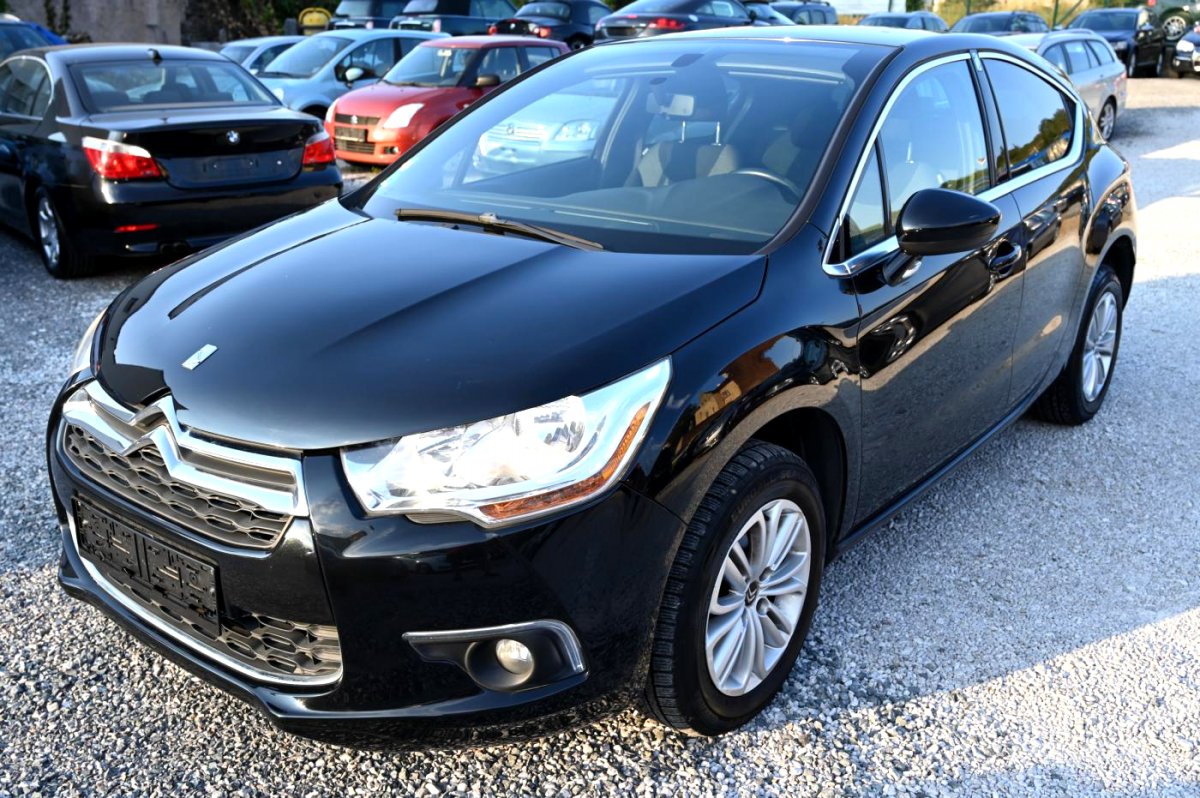 Citroën DS4, 2012 - celkový pohled