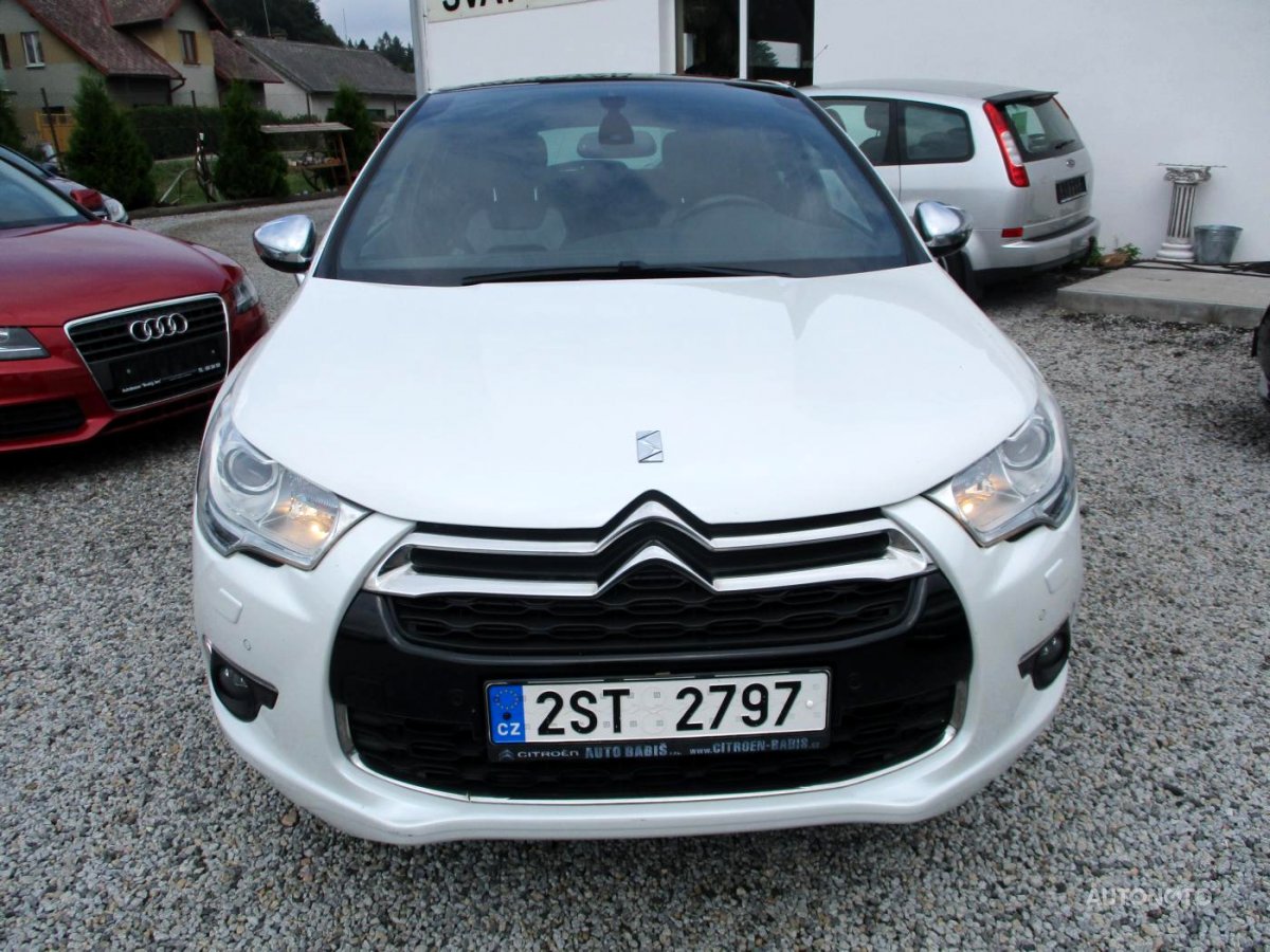 Citroën DS4, 2013 - celkový pohled