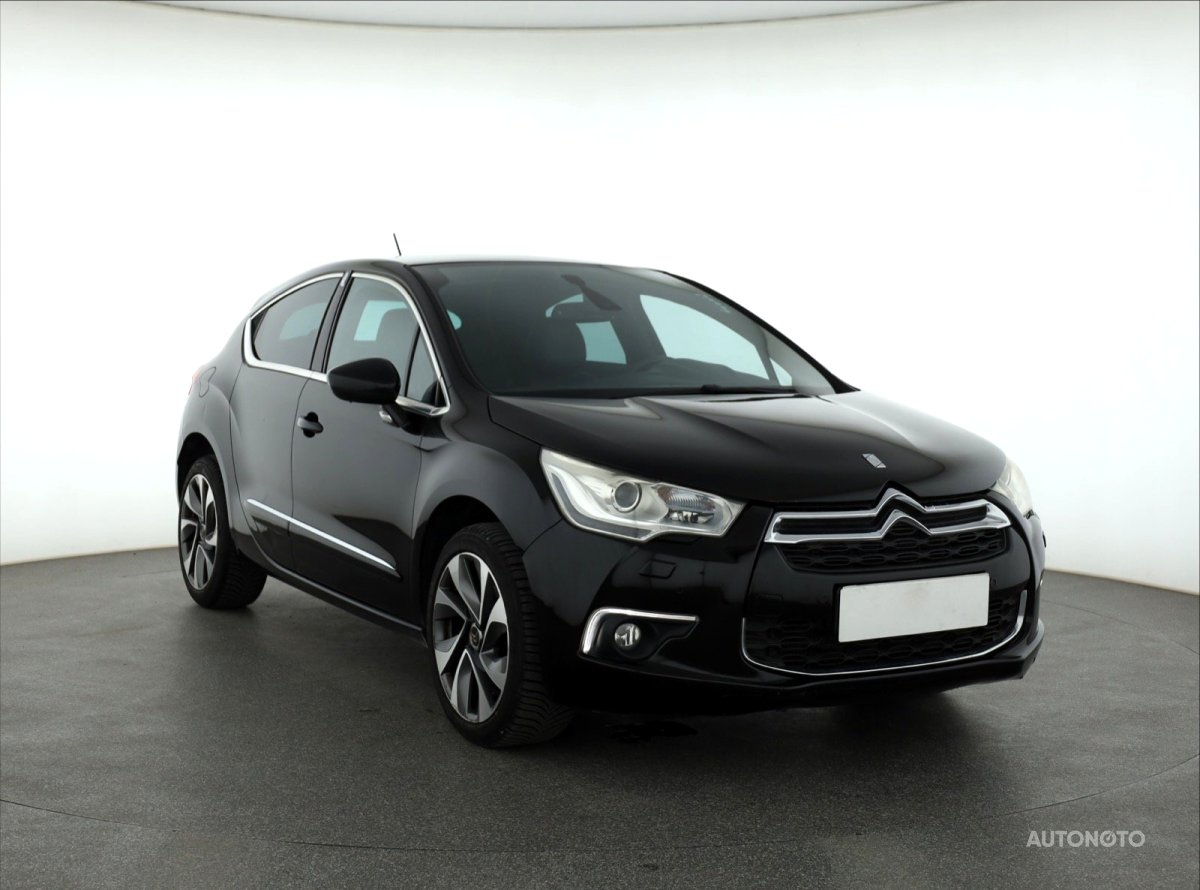 Citroën DS4, 2011 - celkový pohled