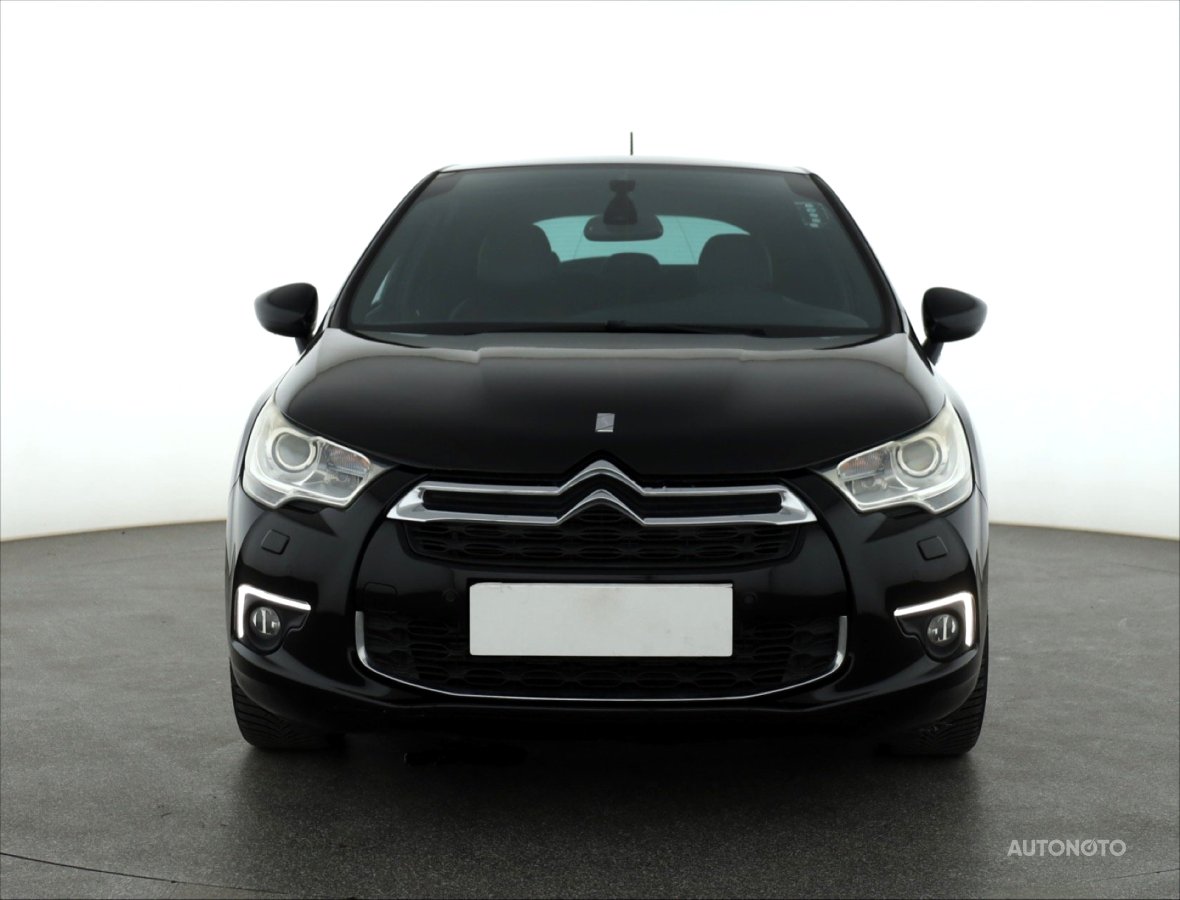 Citroën DS4, 2011 - pohled č. 2