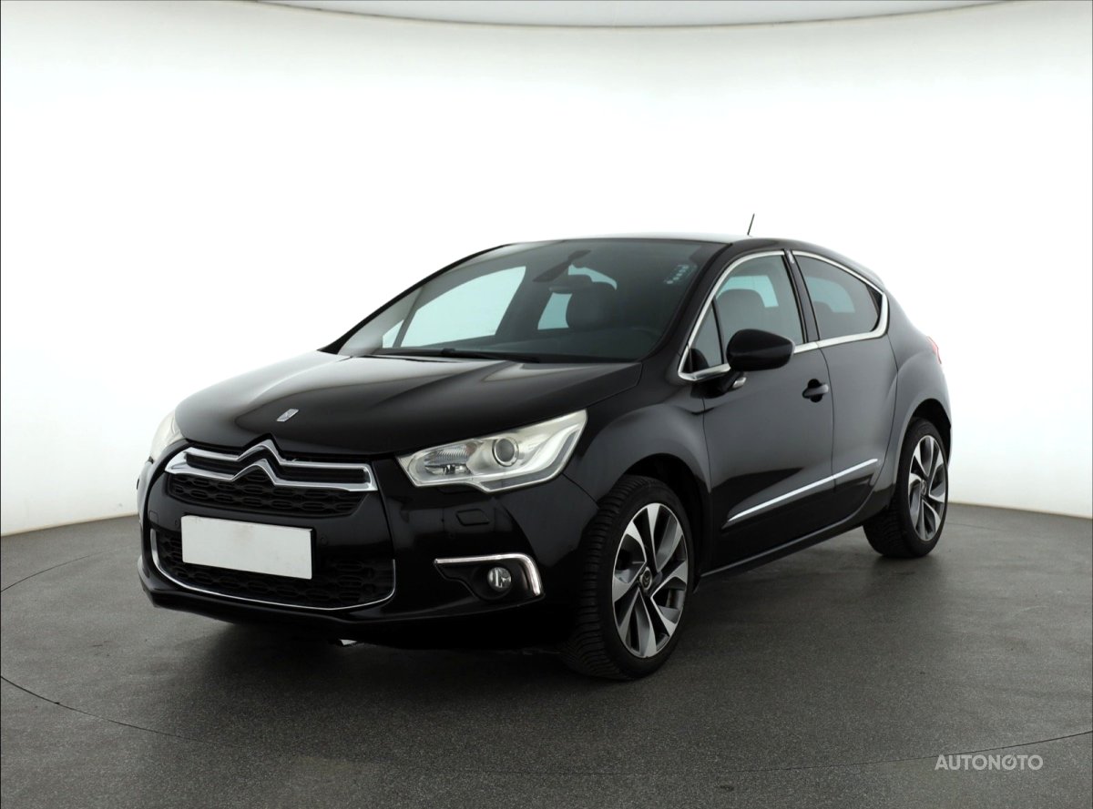 Citroën DS4, 2011 - pohled č. 3