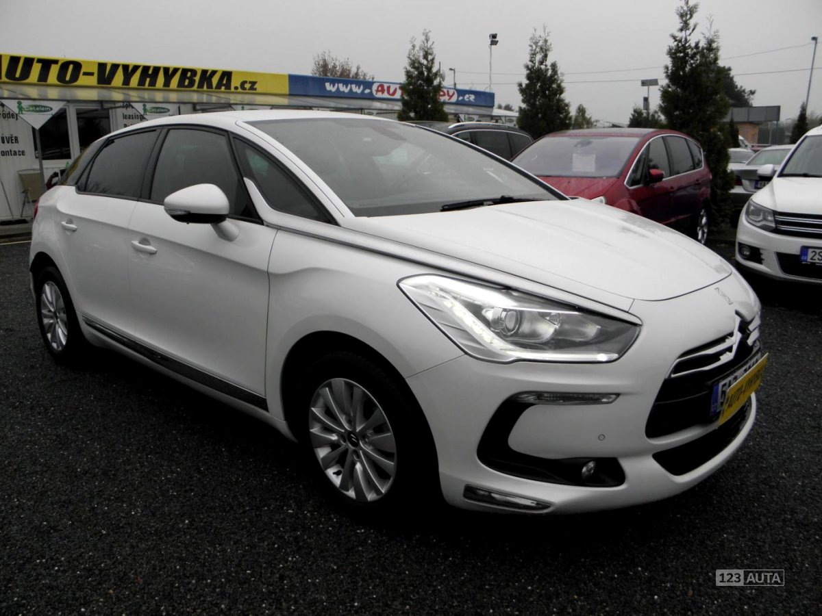 Citroën DS5, 2014 - pohled č. 3