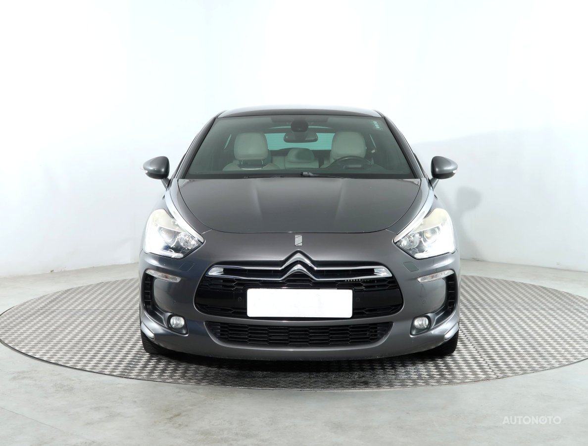 Citroën DS5, 2012 - pohled č. 2