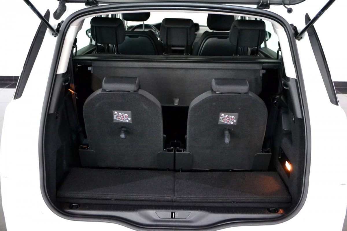 Citroën Grand C4 Picasso, 2015 - pohled č. 6