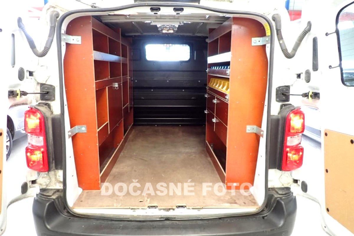 Citroën Jumpy, 2017 - pohled č. 3