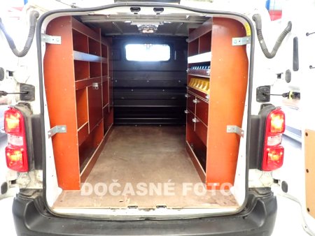 Citroën Jumpy, 2017 - pohled č. 3