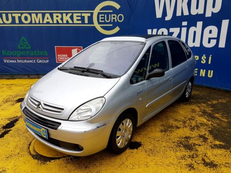 Citroën Xsara Picasso 1.6i 80KW  1. Majitel