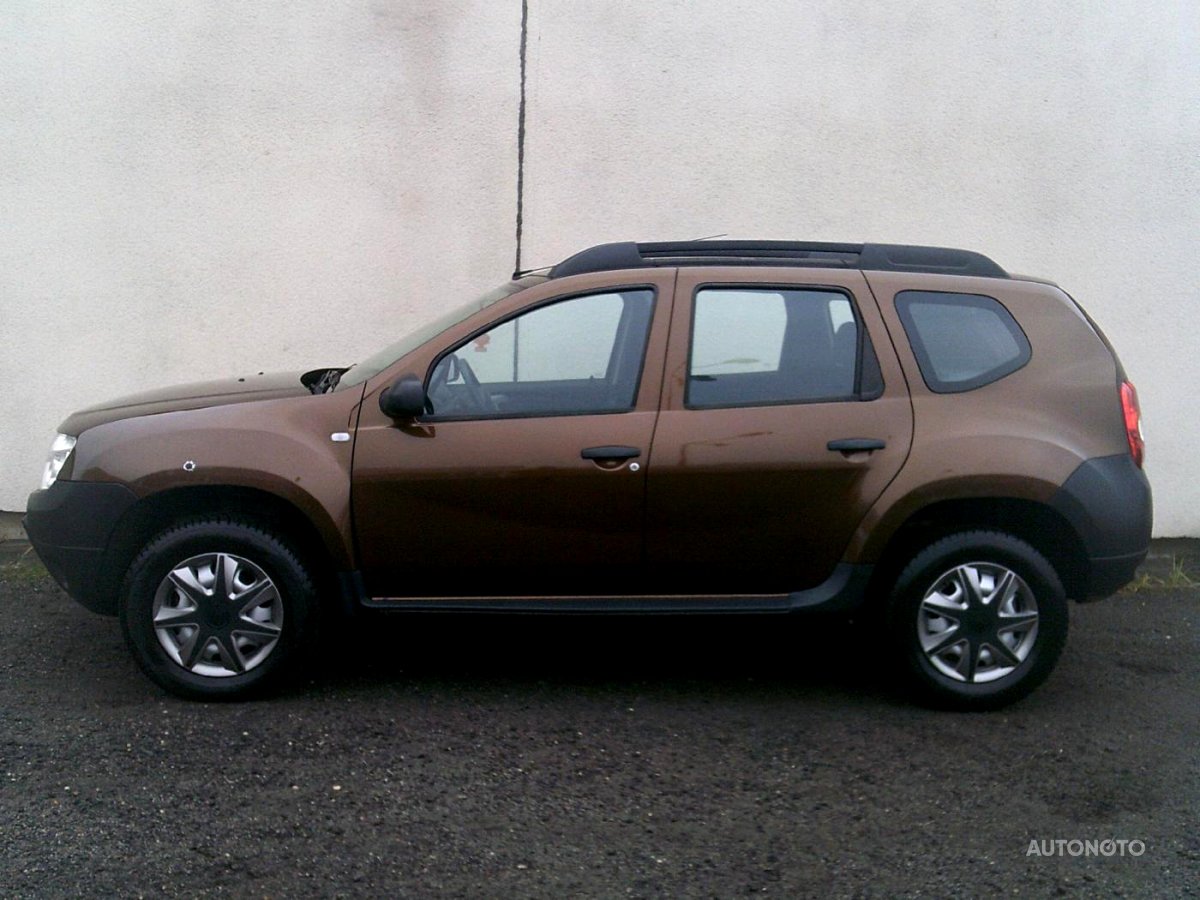 Dacia Duster, 2012 - pohled č. 3
