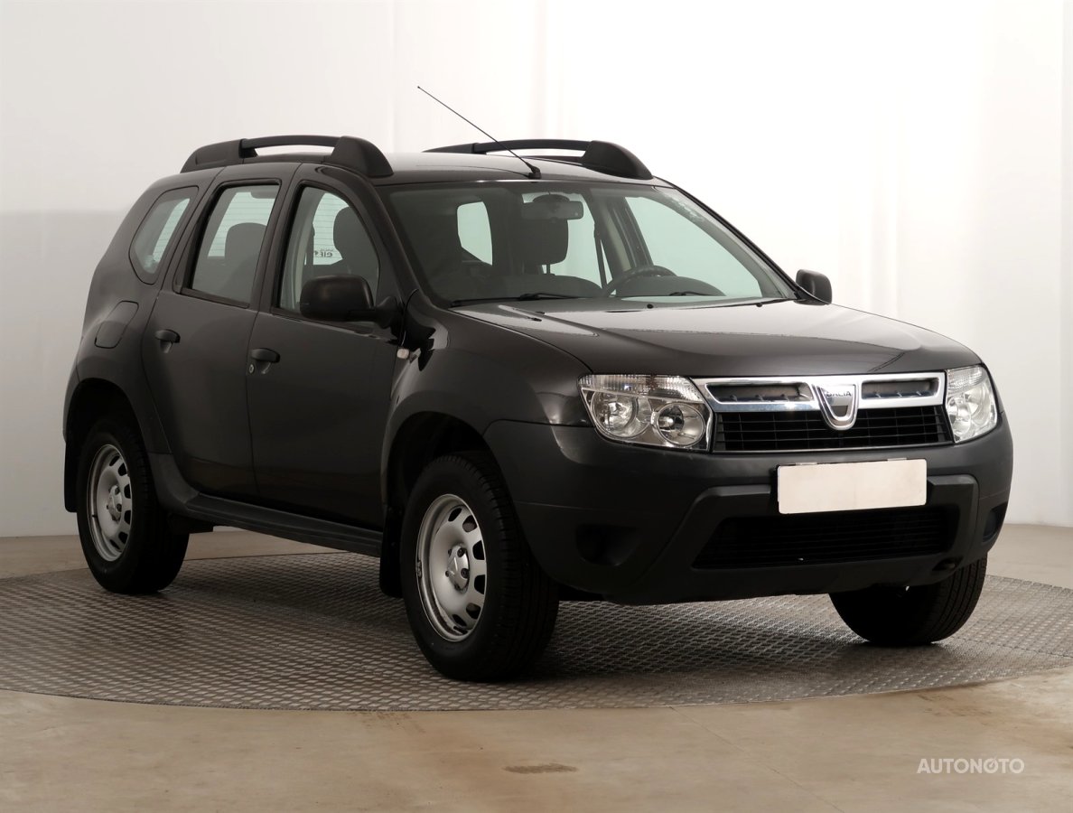 Dacia Duster, 2012 - celkový pohled