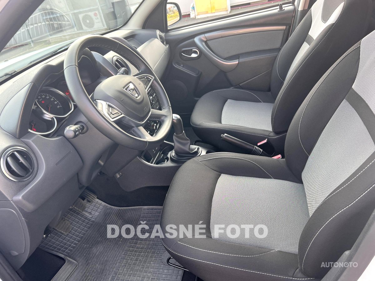 Dacia Duster, 2018 - pohled č. 3