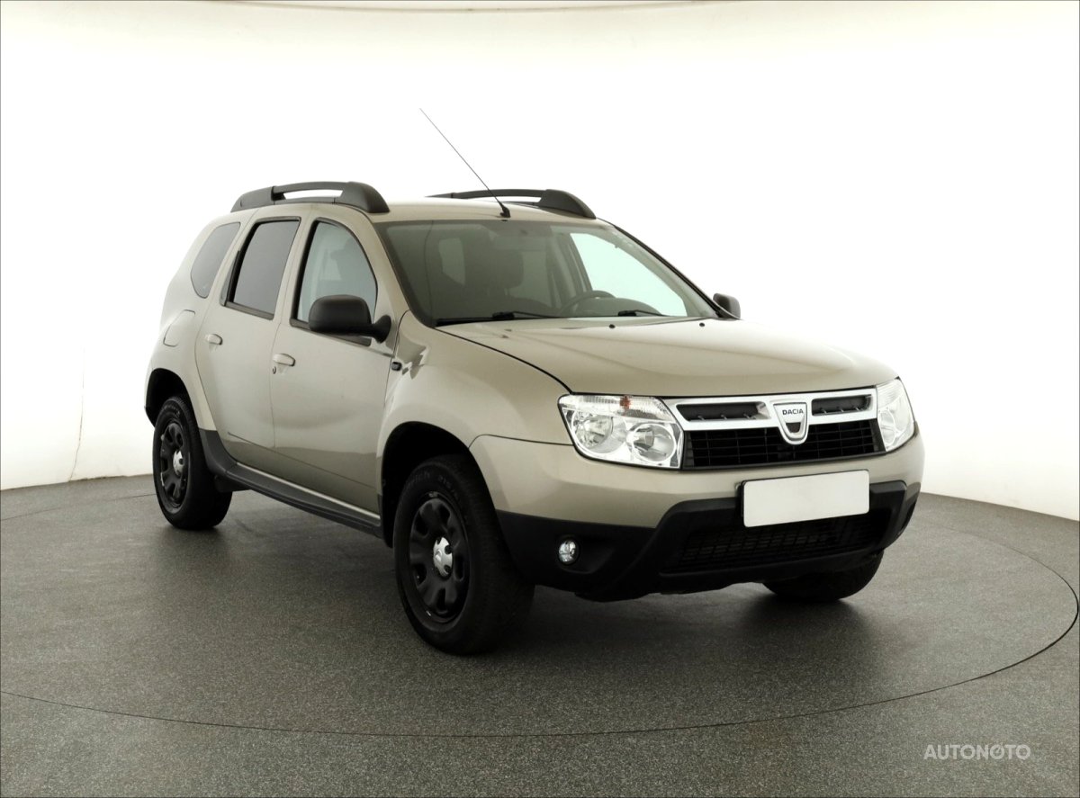 Dacia Duster, 2012 - celkový pohled