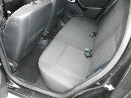 Dacia Duster, 2011 - pohled č. 12