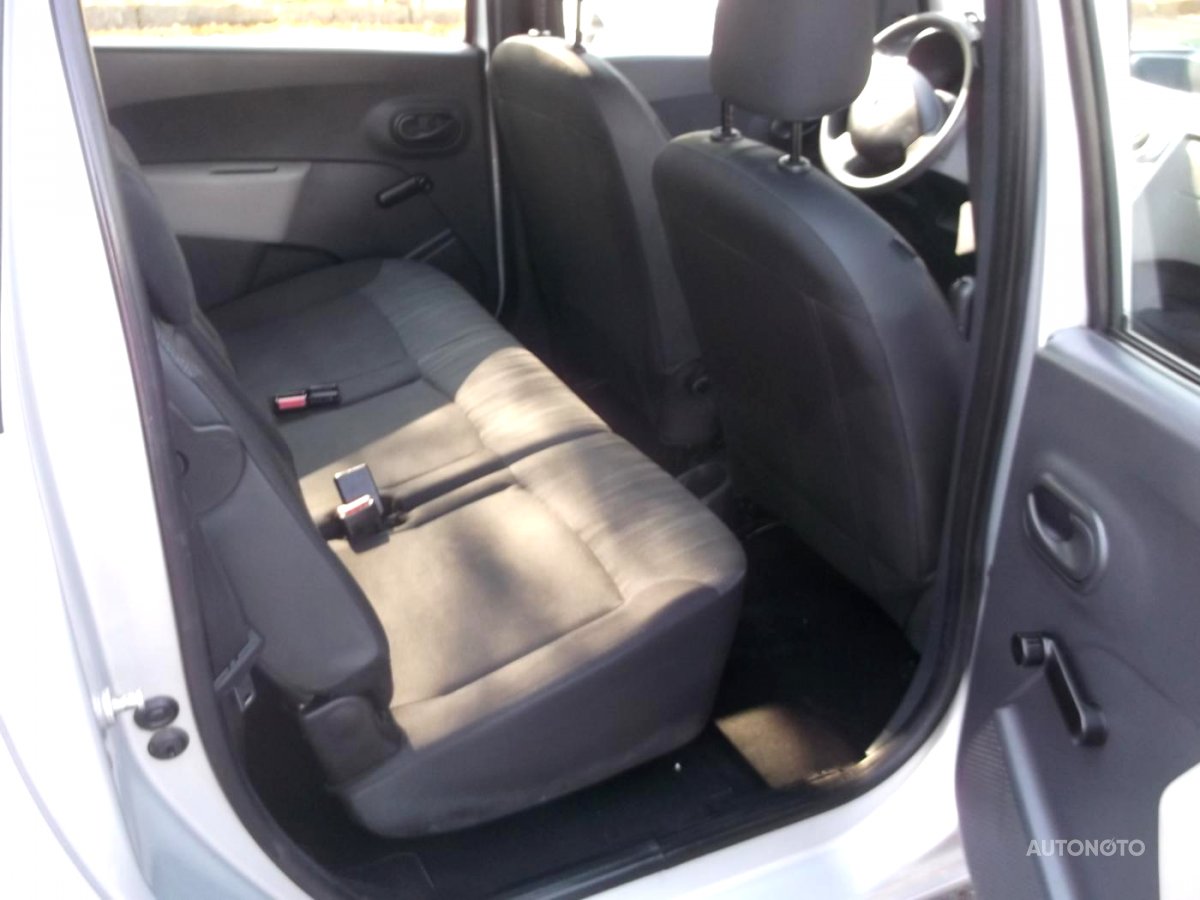 Dacia Lodgy, 2013 - pohled č. 8