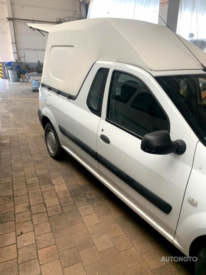 Dacia Logan, 2011 - pohled č. 2