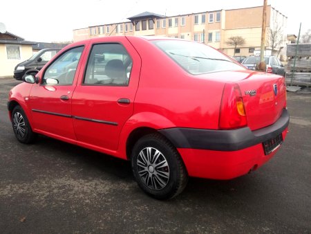 Dacia Logan, 2005 - pohled č. 4