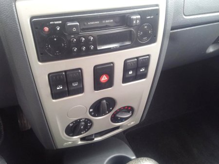 Dacia Logan, 2005 - pohled č. 9