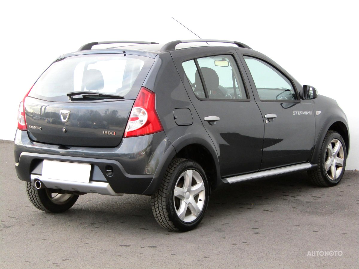 Dacia Sandero, 2011 - pohled č. 5