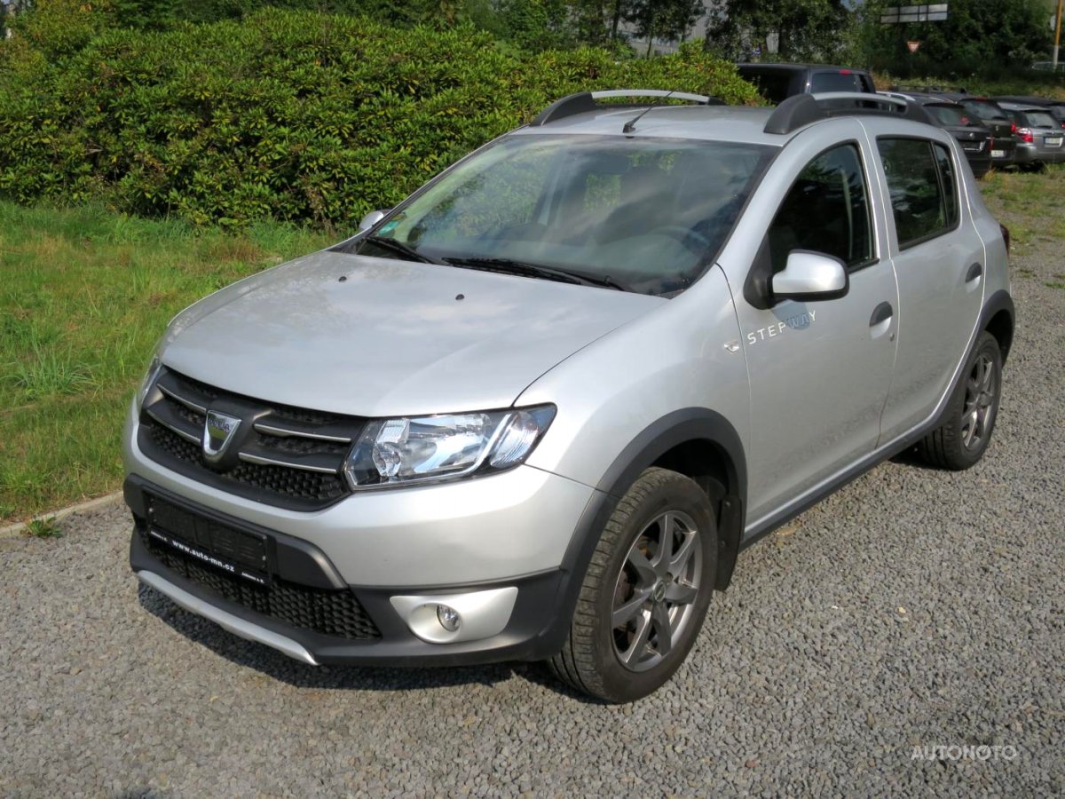 Dacia Sandero, 2013 - celkový pohled