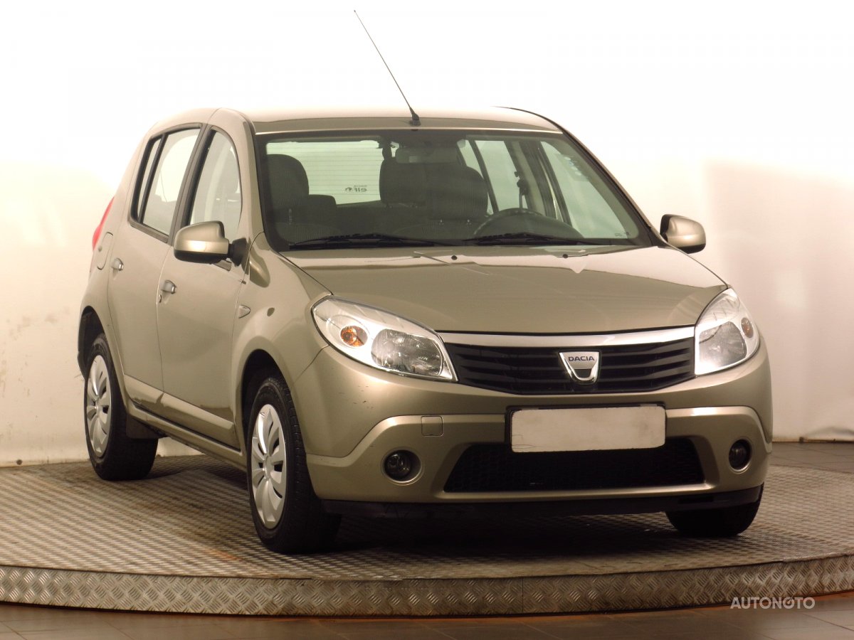 Dacia Sandero, 2010 - celkový pohled