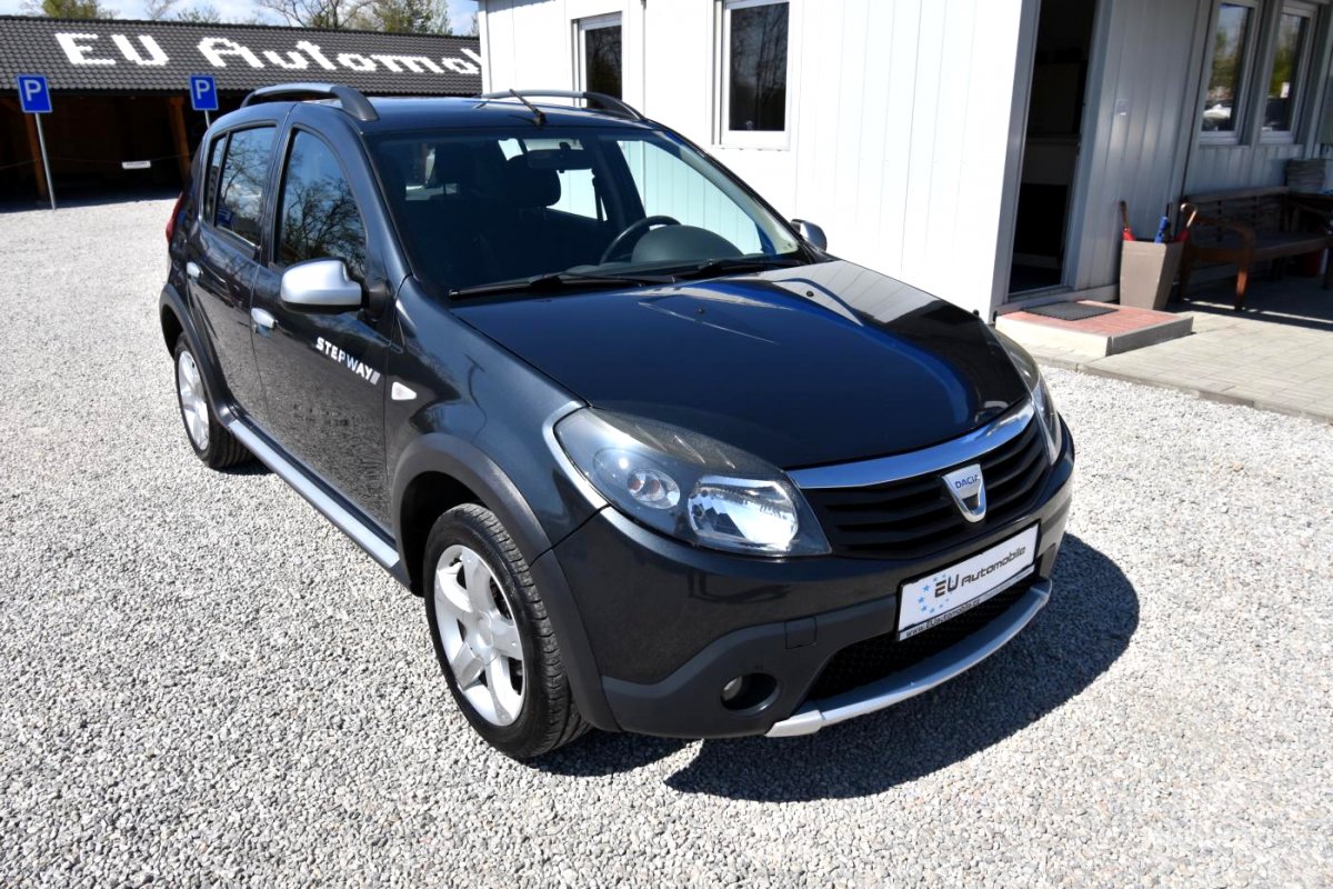 Dacia Sandero, 2009 - pohled č. 2