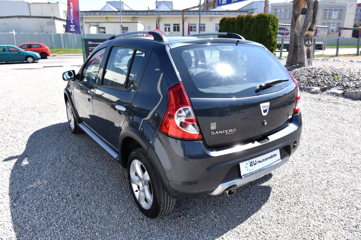 Dacia Sandero, 2009 - pohled č. 3