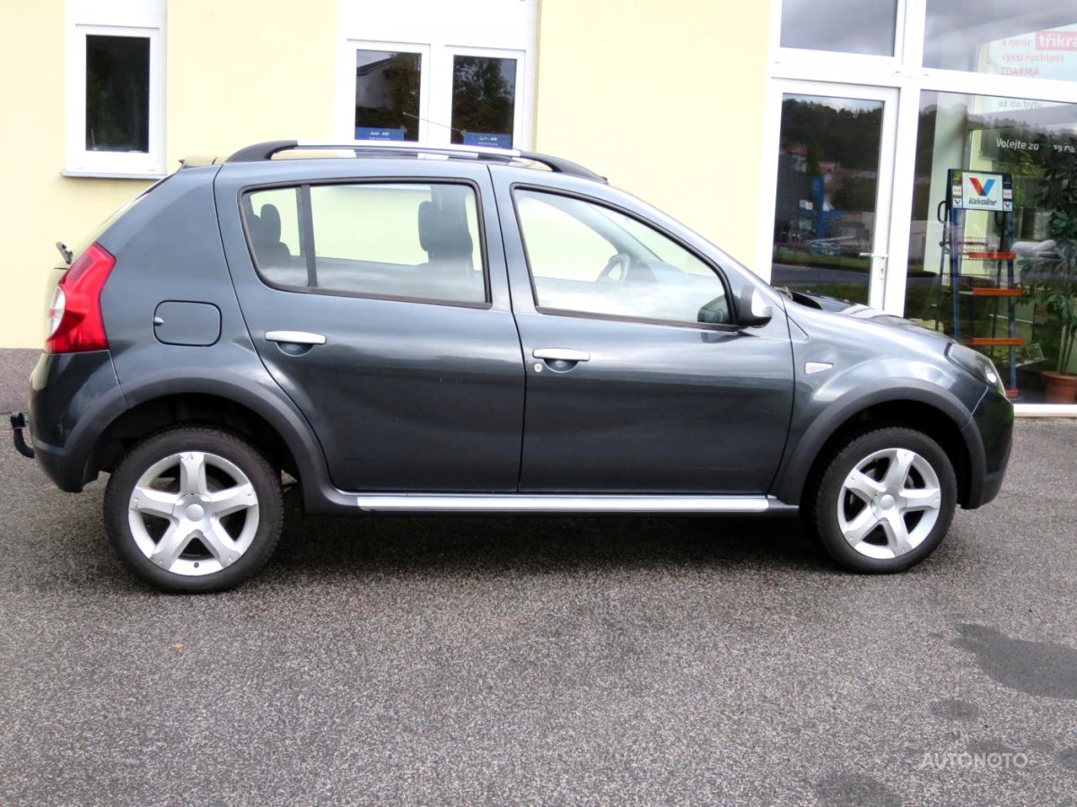 Dacia Sandero, 2010 - pohled č. 2