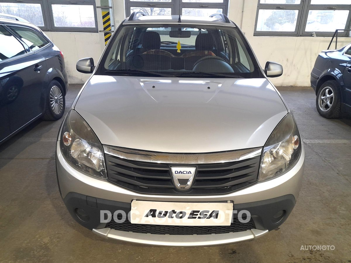 Dacia Sandero, 2010 - pohled č. 2