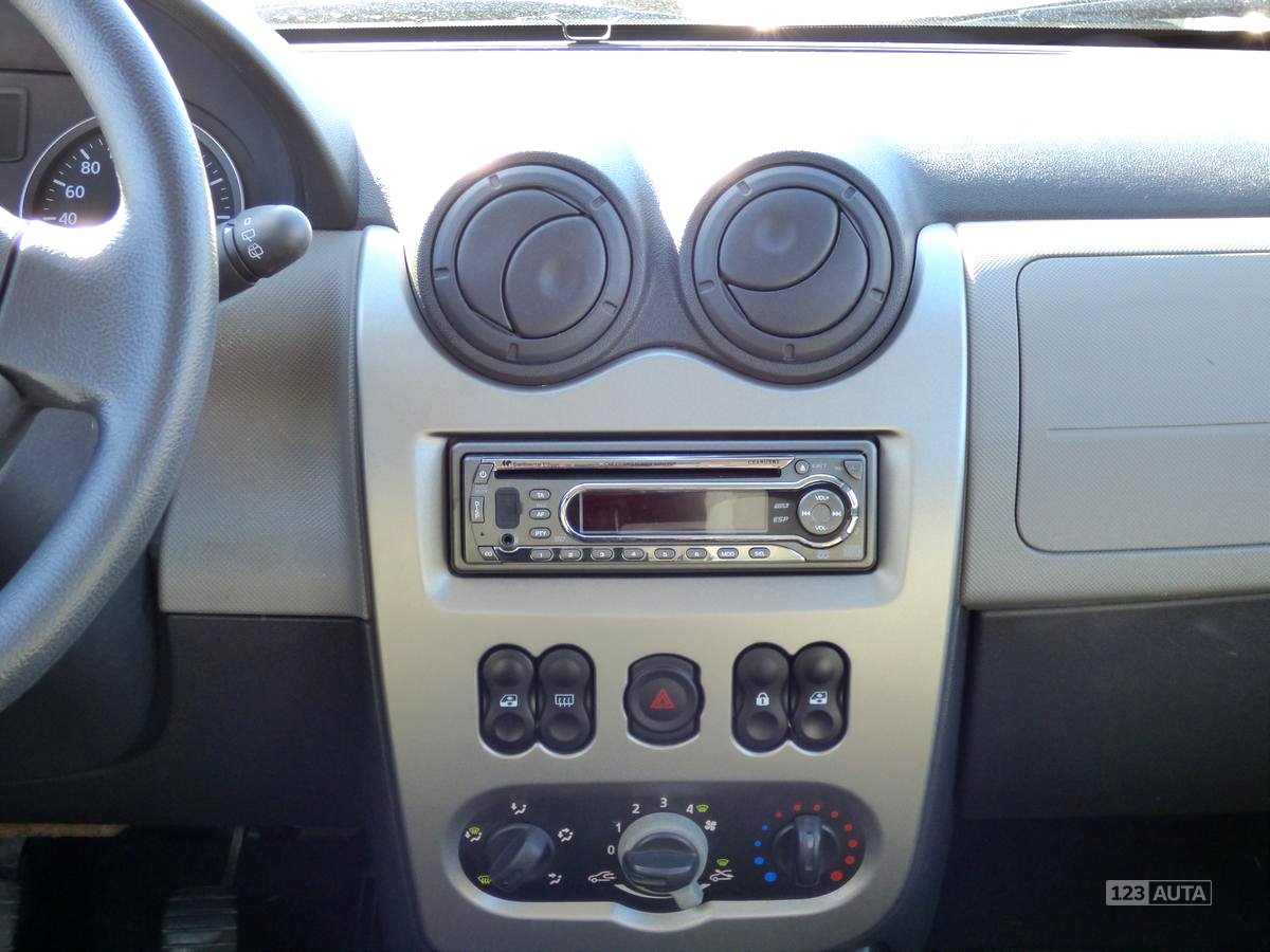 Dacia Sandero, 2010 - pohled č. 13