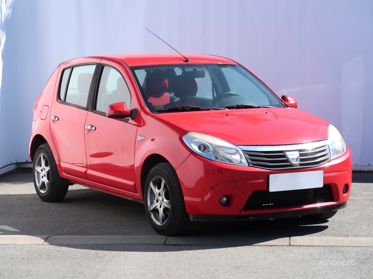 Dacia Sandero, 2010 - celkový pohled