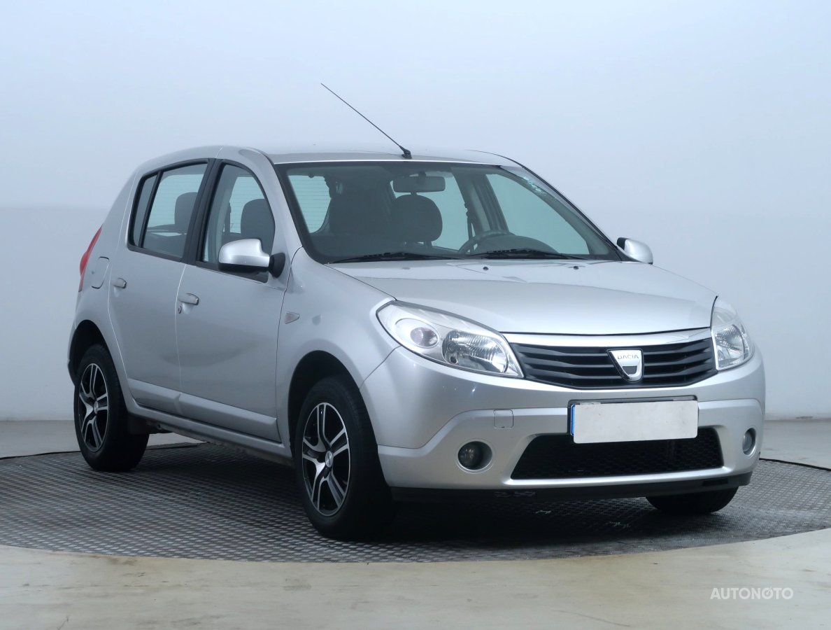 Dacia Sandero, 2010 - celkový pohled