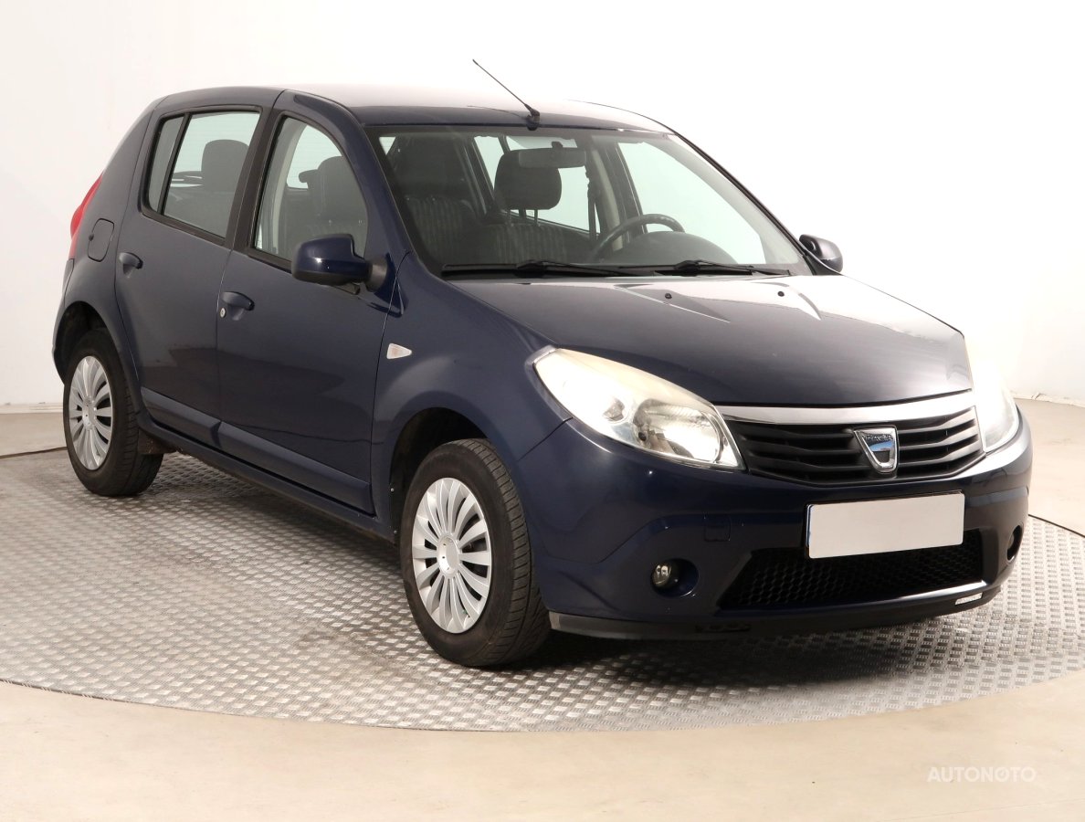 Dacia Sandero, 2012 - celkový pohled