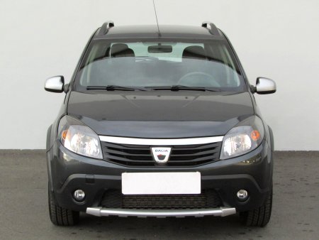 Dacia Sandero, 2011 - pohled č. 2