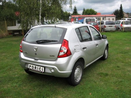 Dacia Sandero, 2008 - pohled č. 2