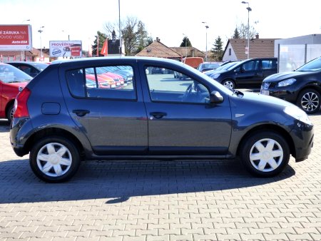 Dacia Sandero, 2010 - pohled č. 4