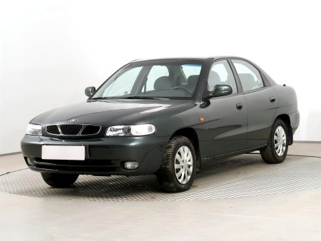Daewoo Nubira, 1998 - pohled č. 3