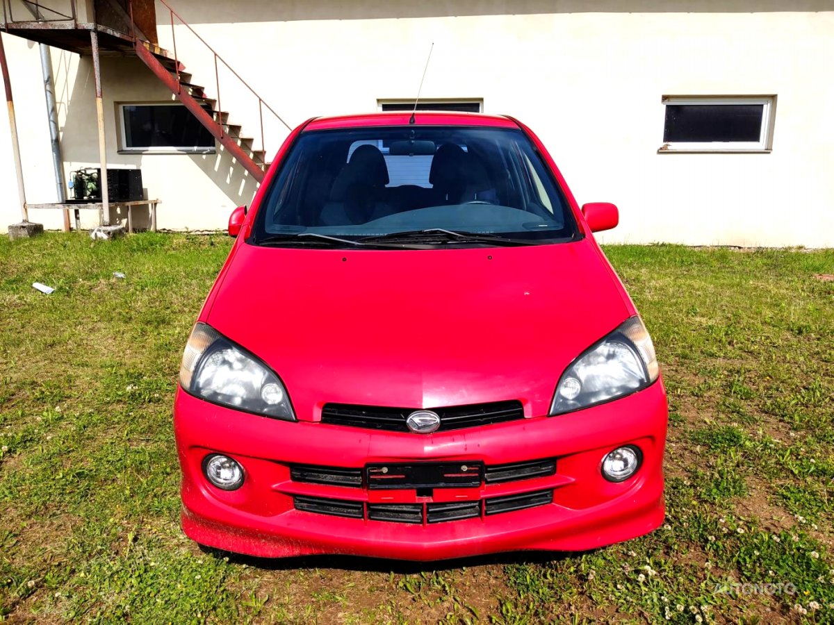 Daihatsu YRV, 2002 - pohled č. 2