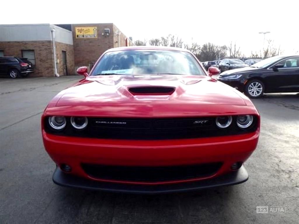 Dodge Challenger, 2020 - pohled č. 2