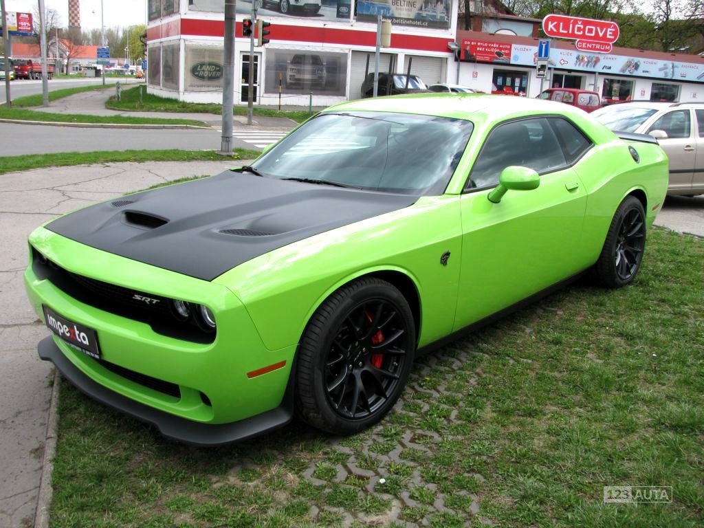 Dodge Challenger, 2020 - celkový pohled