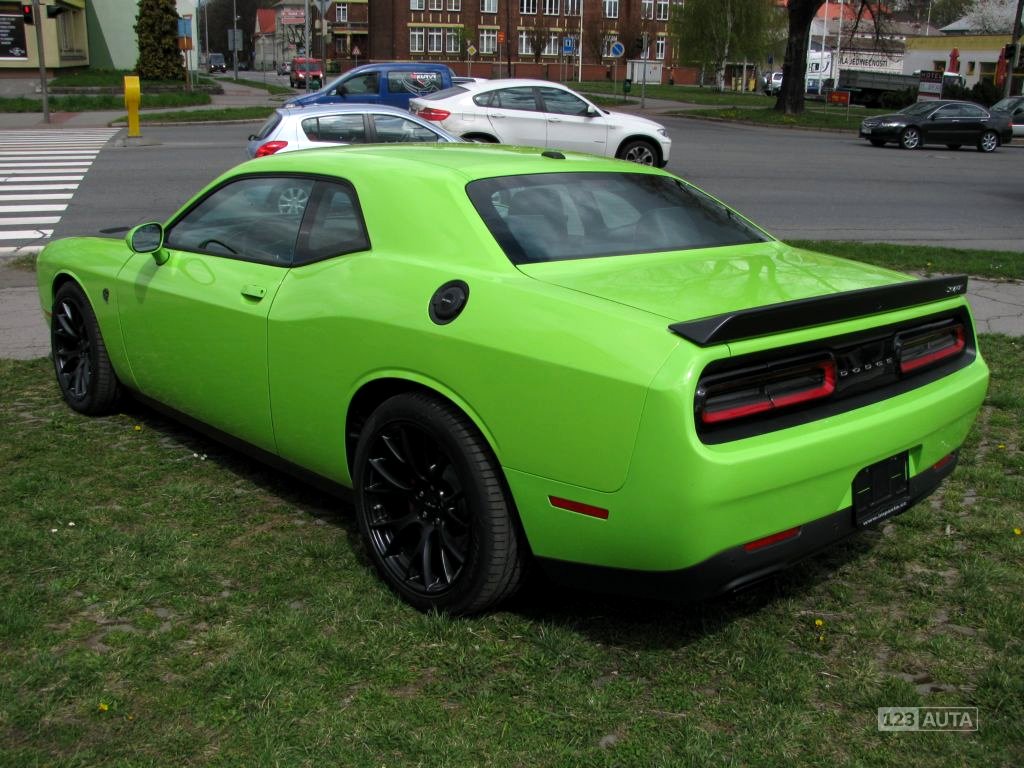 Dodge Challenger, 2020 - pohled č. 3