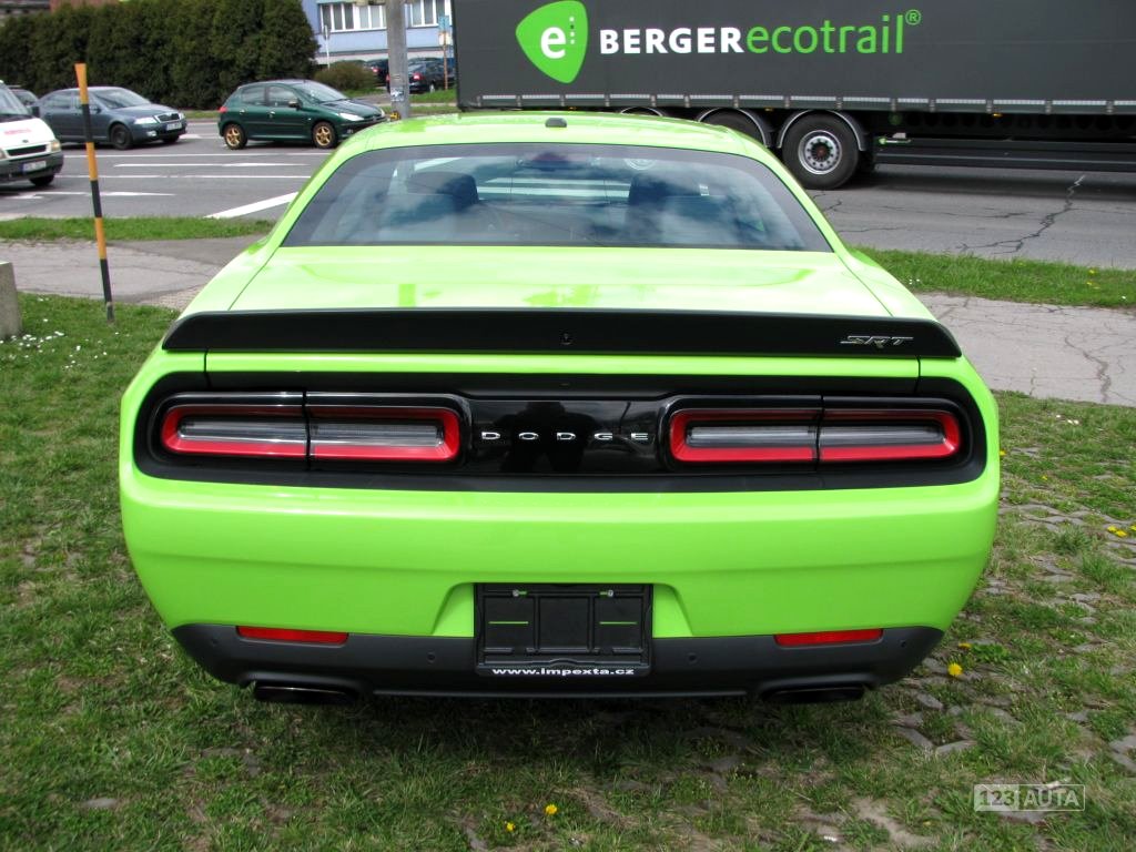 Dodge Challenger, 2020 - pohled č. 4