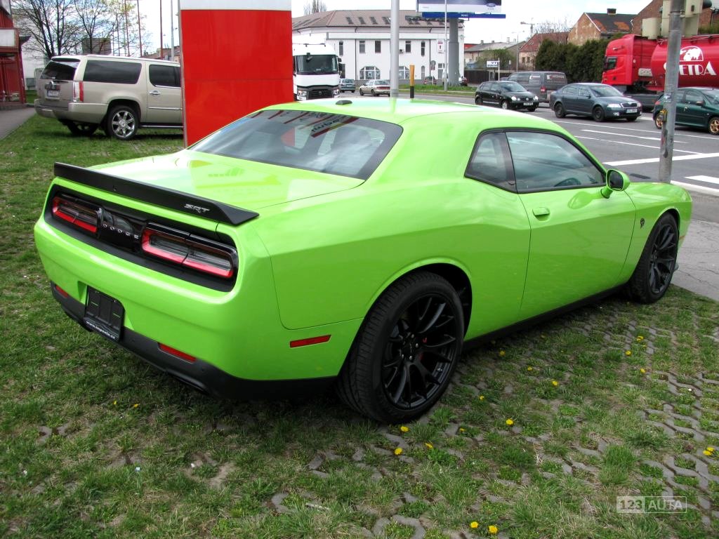 Dodge Challenger, 2020 - pohled č. 5