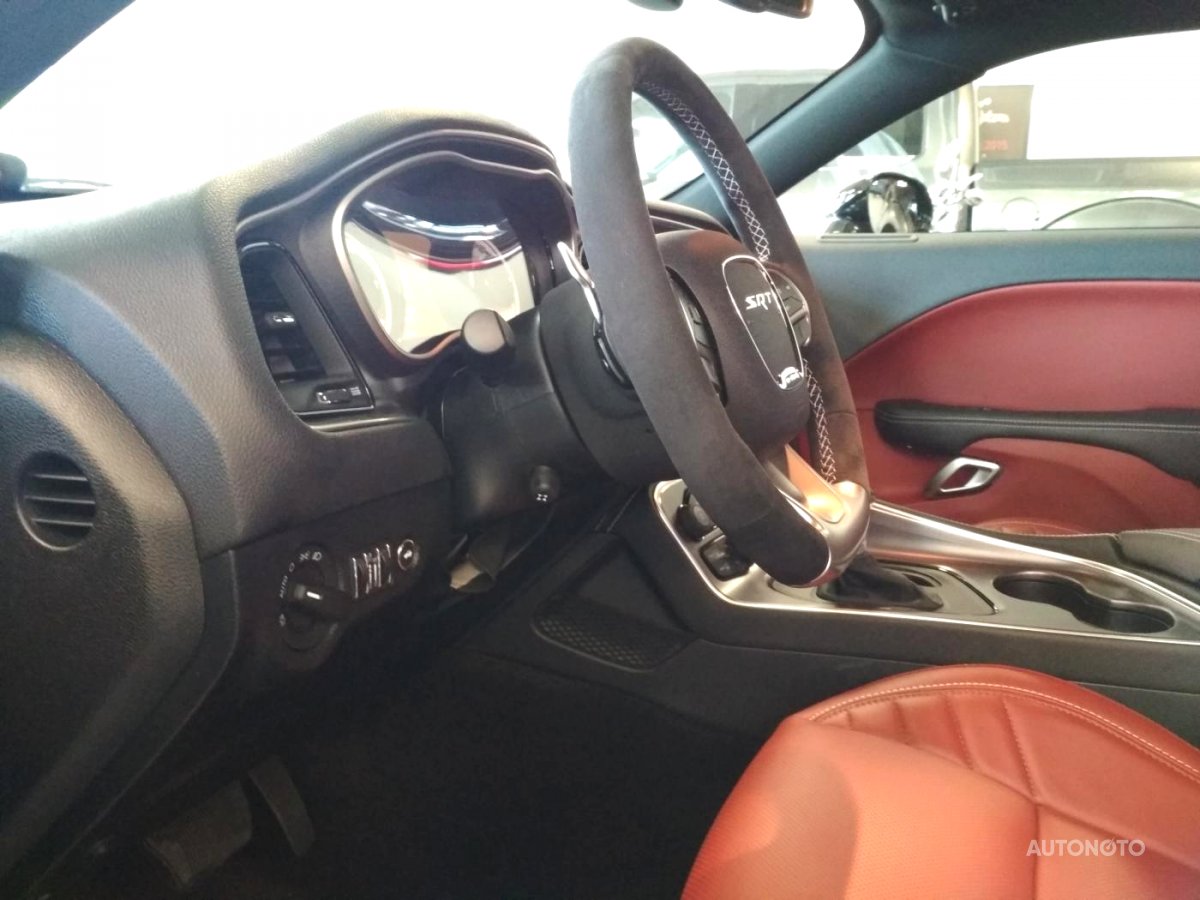Dodge Challenger, 2018 - pohled č. 10