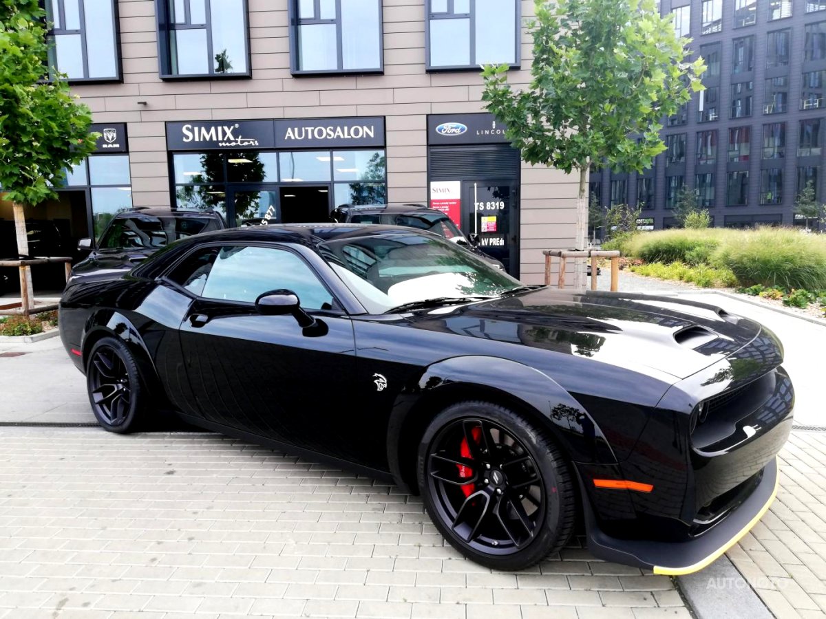 Dodge Challenger, 0 - celkový pohled