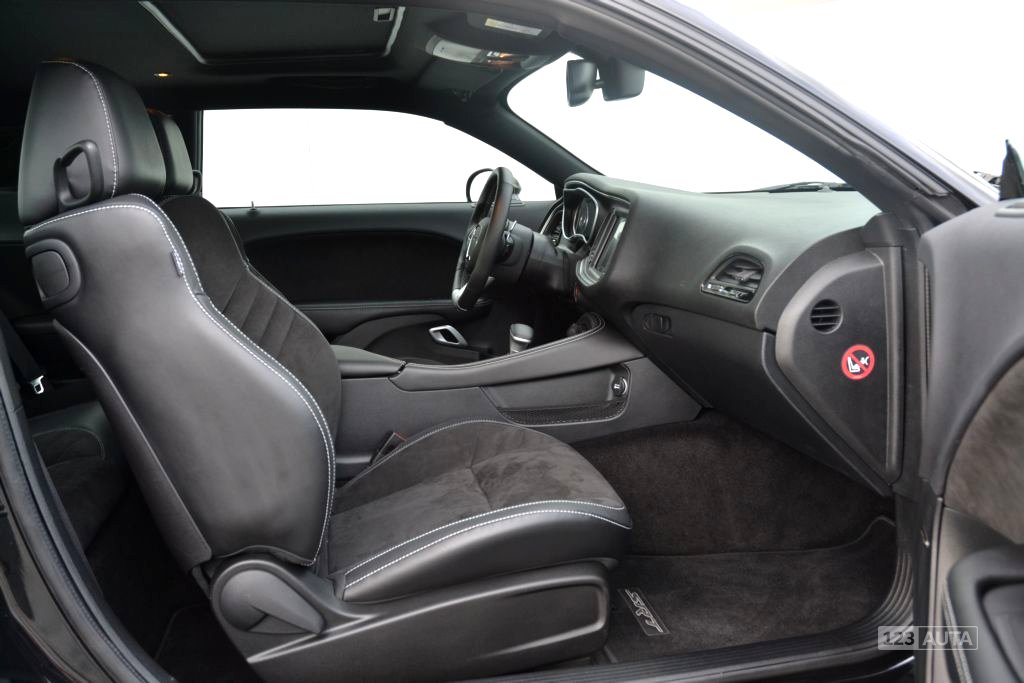 Dodge Challenger, 2015 - pohled č. 10