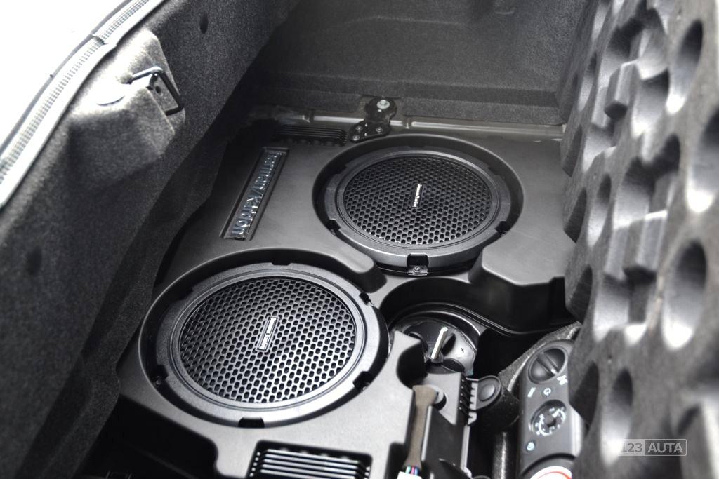 Dodge Challenger, 2015 - pohled č. 33