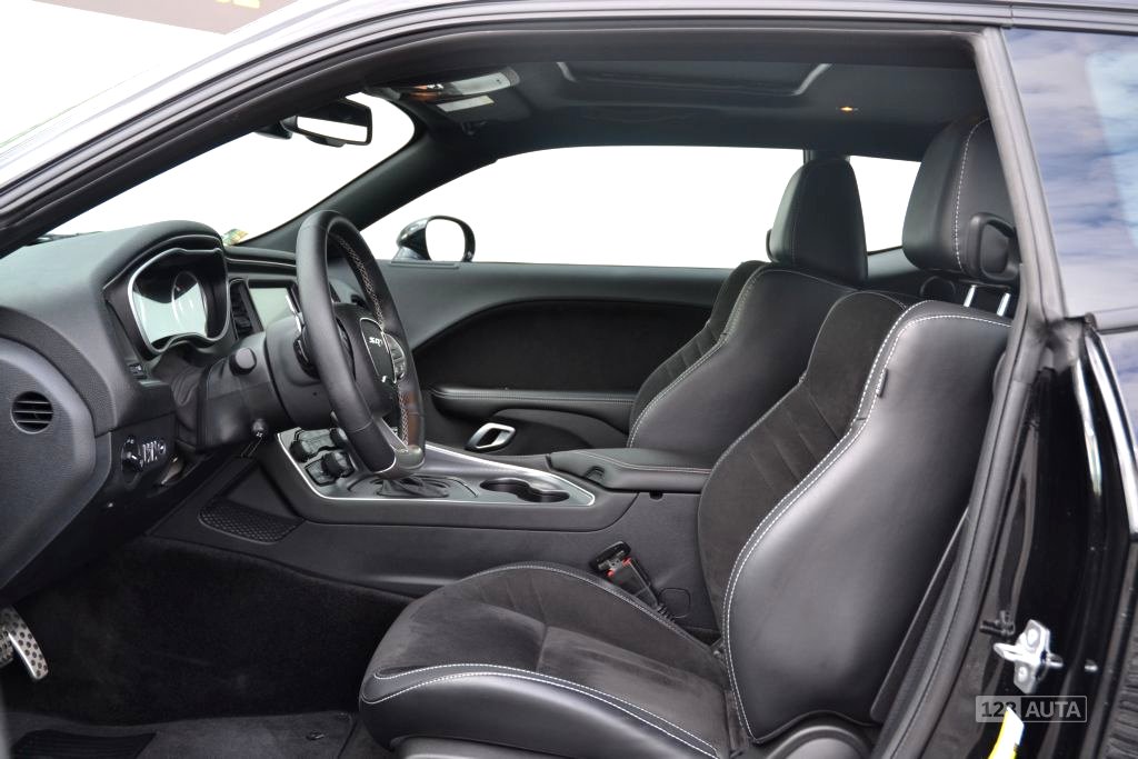 Dodge Challenger, 2015 - pohled č. 9