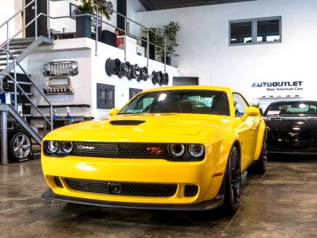 Dodge Challenger, 2019 - pohled č. 3