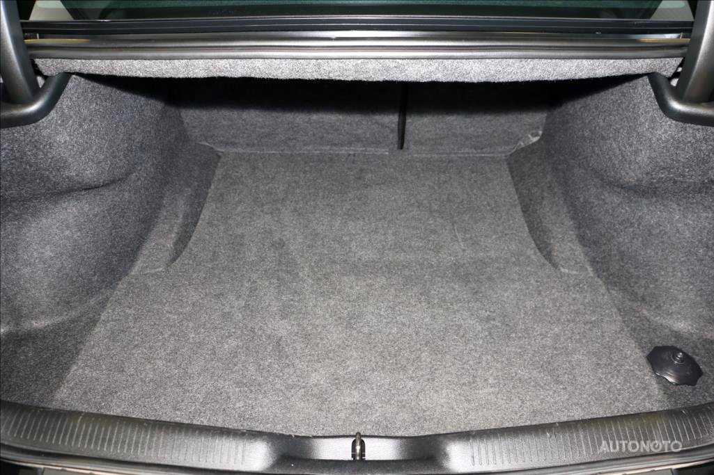 Dodge Charger, 2016 - pohled č. 9