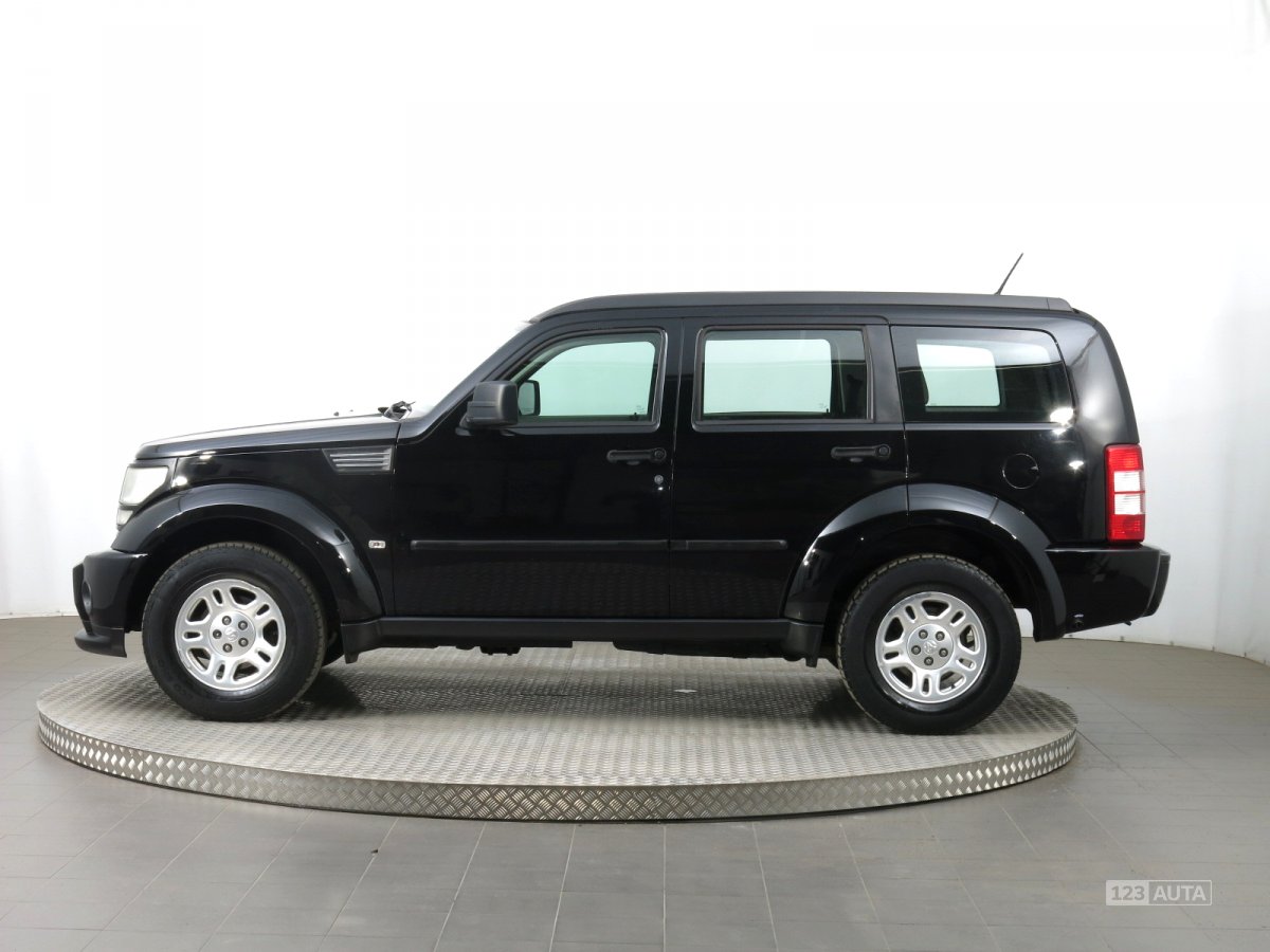 Dodge Nitro, 2008 - pohled č. 4